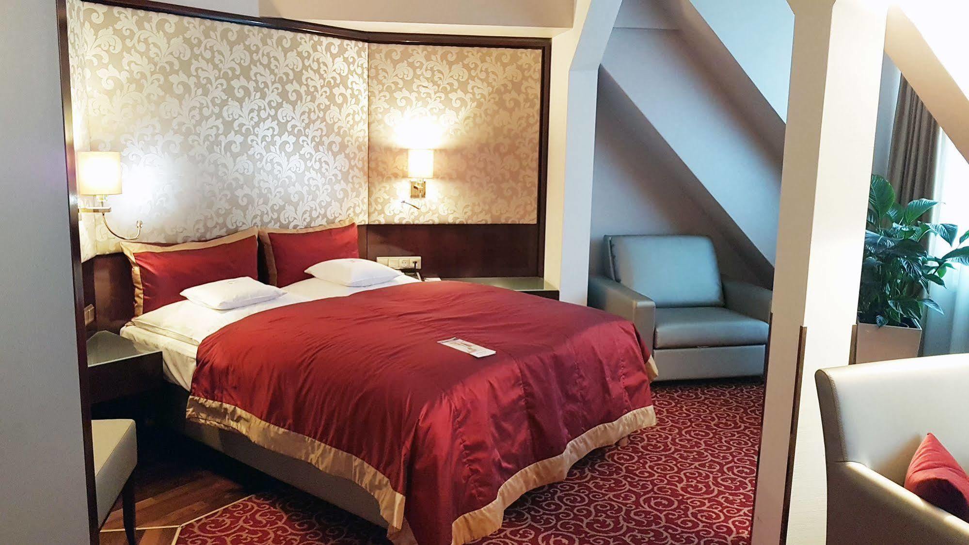 Best Western Plus Hotel Stadtpalais Μπραουνσβάιγκ Εξωτερικό φωτογραφία
